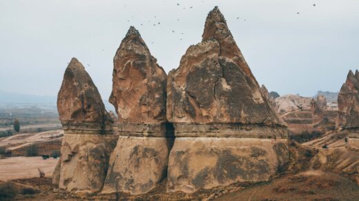 Üç Güzeller Peri Bacaları Kapadokya&#8217;nın Büyüleyici Güzellikleri, Kapadokya Tur Fiyatları