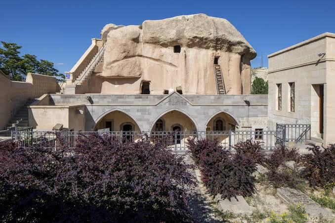 Aziz Nikolaos Manastırı Kilisesi ve Tarihi, Kapadokya Tur Fiyatları